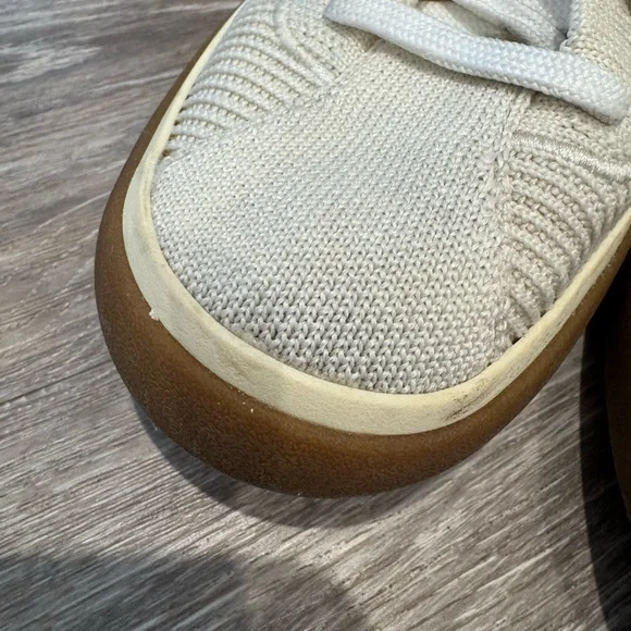 Rothy's The Lace Up sneakers in a cream/vanilla color with gum outsoles - Picture 4 of 12